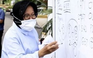 Banyak Pasien Luar Kota, Risma Geram Warga Surabaya Positif COVID-19 Justru Tak Dapat Tempat di RS