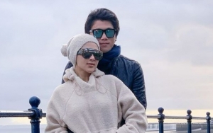 Papa Angkat Bongkar Kedok Syahrini Doyan Bobo Sebelum Nikah, Reino Diledek Karma Hina Luna Maya