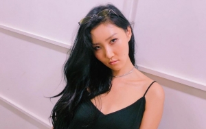 Hwasa Mammoo Centil dan Seksi di Kamar Mandi, Kecantikannya Tuai Pujian