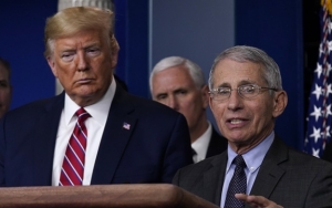 Warga AS Disebut Lebih Percaya pada Pakar Medis Anthony Fauci Dibandingkan Trump, Ini Buktinya