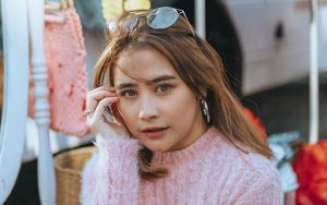 Gendong 'Anak Online', Prilly Latuconsina Ngebet Punya Bayi Tapi Belum Ketemu Jodoh
