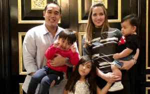 Nia Ramadhani Buka Puasa Bareng Keluarga, Kaleng Biskuit Khong Guan Jadi Sorotan