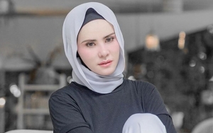 Angel Lelga Beri Pesan Bijak Tentang Kehidupan, Wajah 'Penuh Kapur' Bikin Salfok