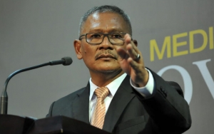 Jubir Penanganan Covid-19 Achmad Yurianto Terima Penghargaan, Netizen Sebut Tak Pantas