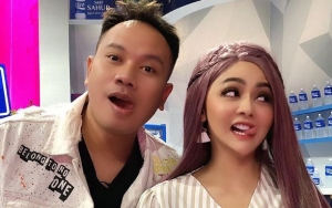 Didekati Vicky Prasetyo, Jenita Janet Minta Diyakinkan