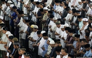 Izinkan Salat Id Berjamaah di Tengah PSBB, Pemprov Jatim Dinilai Plinplan