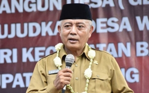 Sehari PSBB Berlaku, Bupati Malang Ajari Para Sopir Angkot Cara Menghemat Beras