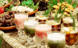 Jangan Berlebihan, 7 Bahaya Ini Bakal Mengintai Jika Terlalu Sering Berbuka Dengan Makanan Manis