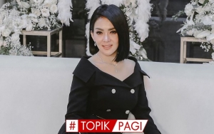 Suara Syahrini Lemas Dikira Tertekan, Foto Lawas Nempel Bos Lamborghini Bikin Geger - Topik Pagi