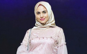 Sempat Buka Tutup Hijab, Asha Shara Ngaku Mantap Tutup Aurat Demi Almarhum Ayah