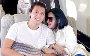 Reino Suami Syahrini 'Raja Seleb Jepang', Harga Kaos Oblong Bikin Jiwa Miskin Bergejolak