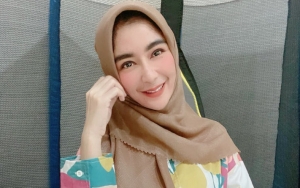 Uut Permatasari Kenang Kebaikan Mendiang Ibu Mertua Yang Suka Berbagi