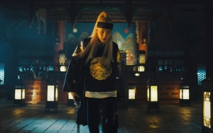 Rilis Mixtape 'D-2', Suga BTS Bikin Takjub Gabungkan Musik Modern Dan Tradisional Di MV 'Daechwita'