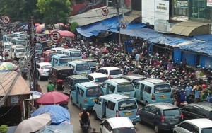 Curhat Warga yang Nekat Berdesakan di Pasar Saat Pandemi Corona, Akui Sebenarnya Takut Hingga Pasrah