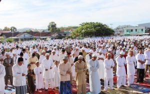 Gelar Salat Id Hari Ini Tanpa Protokol Kesehatan, Warga Jember Malah Balik Salahkan Pemerintah