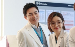 Jeon Mi Do Jawab Pertanyaan Soal Pacari Jo Jung Suk Saat Kuliah di 'Hospital Playlist'