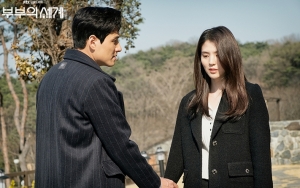 Han So Hee Buka-Bukaan Soal Adegan Ranjang Bareng Park Hae Joon di 'The World of the Married'
