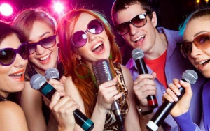 Buat Hiburan Saat #dirumahaja, Ini 7 Aplikasi Karaoke yang Bisa Diunduh Secara Gratis di Android