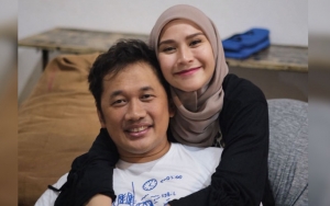 Hanung Ibaratkan Tukang Cukur Sebagai Mantan, Reaksi 'Marah' Zaskia Adya Mecca Bikin Ngakak