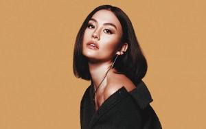 Agnez Mo Ungkap Rahasia Ini Saat Rilis Single 'Promises' di Konser Amal Internasional