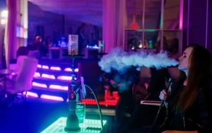 Nekat Beroperasi Diam-diam Saat Pandemi, Shisha Bar di Jerman Jadi Klaster Baru COVID-19