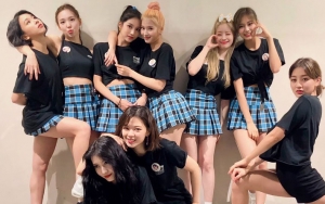 Momo, Mina dan Jeongyeon TWICE Bahas Pengalaman Bleaching Rambut, Nayeon Ungkap Alasan Potong Pendek