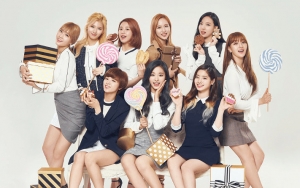 JYP Jawab Tudingan TWICE Jiplak Karya Seniman Lain di MV 'More & More', Netizen Salahkan Agensi