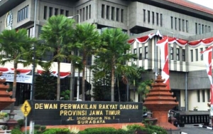 Jadi Zona Hitam, DPRD Surabaya Nilai Anggaran Penanganan Corona Tak Jelas 