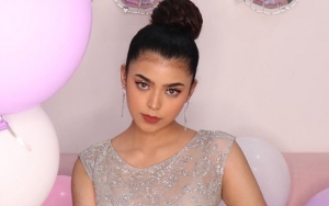  Jharna Bhagwani Dipuji Cantik Saat Lathi Challenge, Kakak Tampan Mirip Shahrukh Khan?