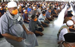Masjid Al Akbar Surabaya Siapkan Protokol Salat Jumat, Perbandingan Jamaah 1:10