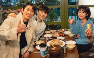 tvN Rilis Syuting Ciuman Jang Nara Bareng Go Joo dan Jung Gun Joon di 'Oh My Baby'