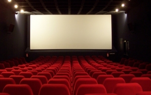 Tiongkok Siap Buka Kembali Bioskop Meski Masih Dibayang-Bayangi Gelombang Dua Corona