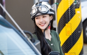 Penampilan Dewasa Kim Yoo Jung di Foto 'Backstreet Rookie' Jadi Sorotan