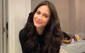 Pevita Pearce Pose Bibir Manyun dengan Rambut Berantakan, Netizen Berebut Gombali