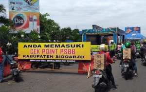 Warga Sidoarjo Gelar Tasyakuran Karena PSBB Tak Diperpanjang, Netizen Sebut Corona Sedang 'Tertawa' 