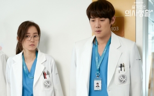 Yoo Yeon Seok Terpesona, Shin Hyun Bin Syuting Adegan Belatung Asli di 'Hospital Playlist' 