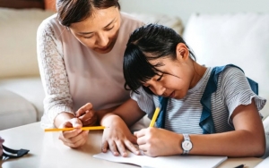 Tahun Ajaran Baru di Tengah Wabah, Orang Tua Bakal Lari ke Homeschooling?