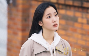 Kim Go Eun Bersimbah Darah, Ini Bocoran Episode Final 'The King: Eternal Monarch'