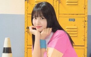 Fans Hibur Momo TWICE Usai Ia Dikritik Karena Nyanyi Sumbang di Encore 'Show Champion'