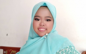 Rahmawati Kekeyi Nangis Curhat Masa Lalu Sering Dibully Hingga Tak Ingat Wajah Sang Ayah