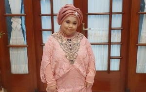 Rahmawati Kekeyi Jadi Perbincangan Karena Acungkan Jari Tengah Saat Fans Ajak Foto Bareng 