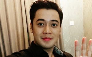 Kriss Hatta Main TikTok Bareng 'Temen' Cewek, Aksi Nyosor Banjir Reaksi Cemburu