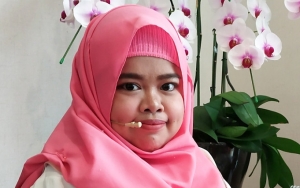 Kekeyi Pasang Senyum Manjah, Keringat di Atas Mulut Bikin Netizen Salah Fokus
