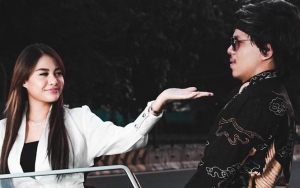 Aurel Hermansyah Mesra Naik Angkot Bareng Atta Halilintar: Bahagia Itu Sederhana