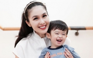 Sandra Dewi Pamer Raphael Nyapa Gemes Ala Lee Min Ho, Reaksi Misterius Adik Ipar Disorot