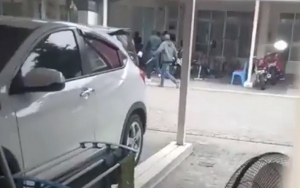 Viral Video Detik-Detik Penembakan di Green Lake City, Polisi Amankan John Kei