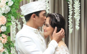Angelica Simperler Pamer Foto-Foto Pernikahan Hingga Ungkap Pesan Menyentuh Untuk Suami
