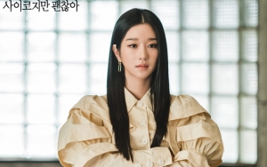 Adegan Seo Ye Ji Buka Pintu di 'It's Okay To Not Be Okay' Viral Buat Netizen Terpesona