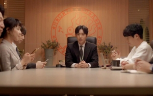 Drama Park Hae Jin 'Kkondae Intern' Tunda Penayangan Episode Terakhir Karena Alasan Ini