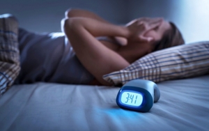 Penderita Insomnia Wajib Hindari, Ini 8 Makanan Dan Minuman Yang Bisa Bikin Susah Tidur